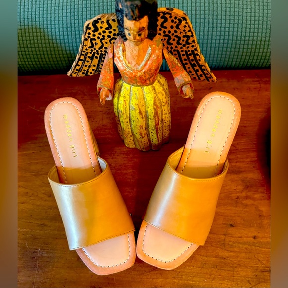 NWOT Madden Girl Camel Platform Block Heeled Slides - Picture 2 of 6